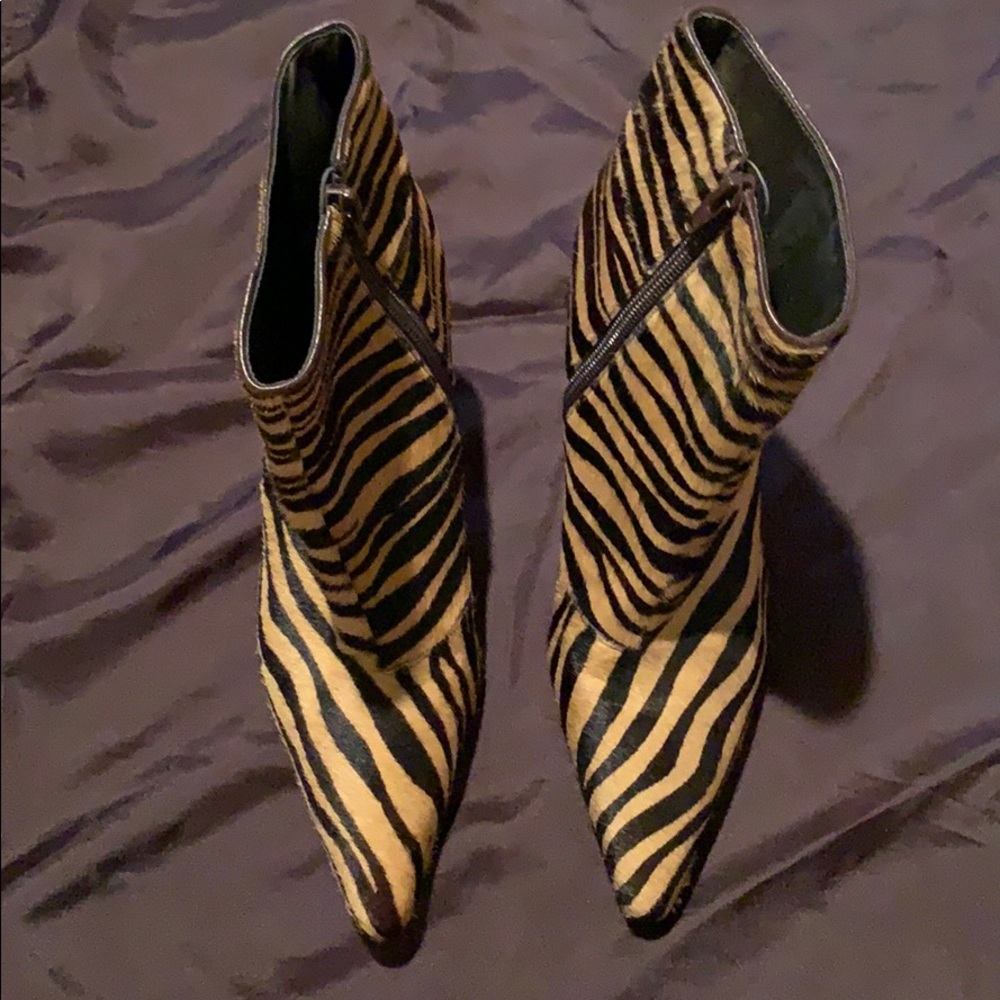 Zebra Hair Booties - Picture 2 of 7